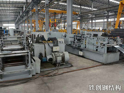 C型、Z型钢生产区